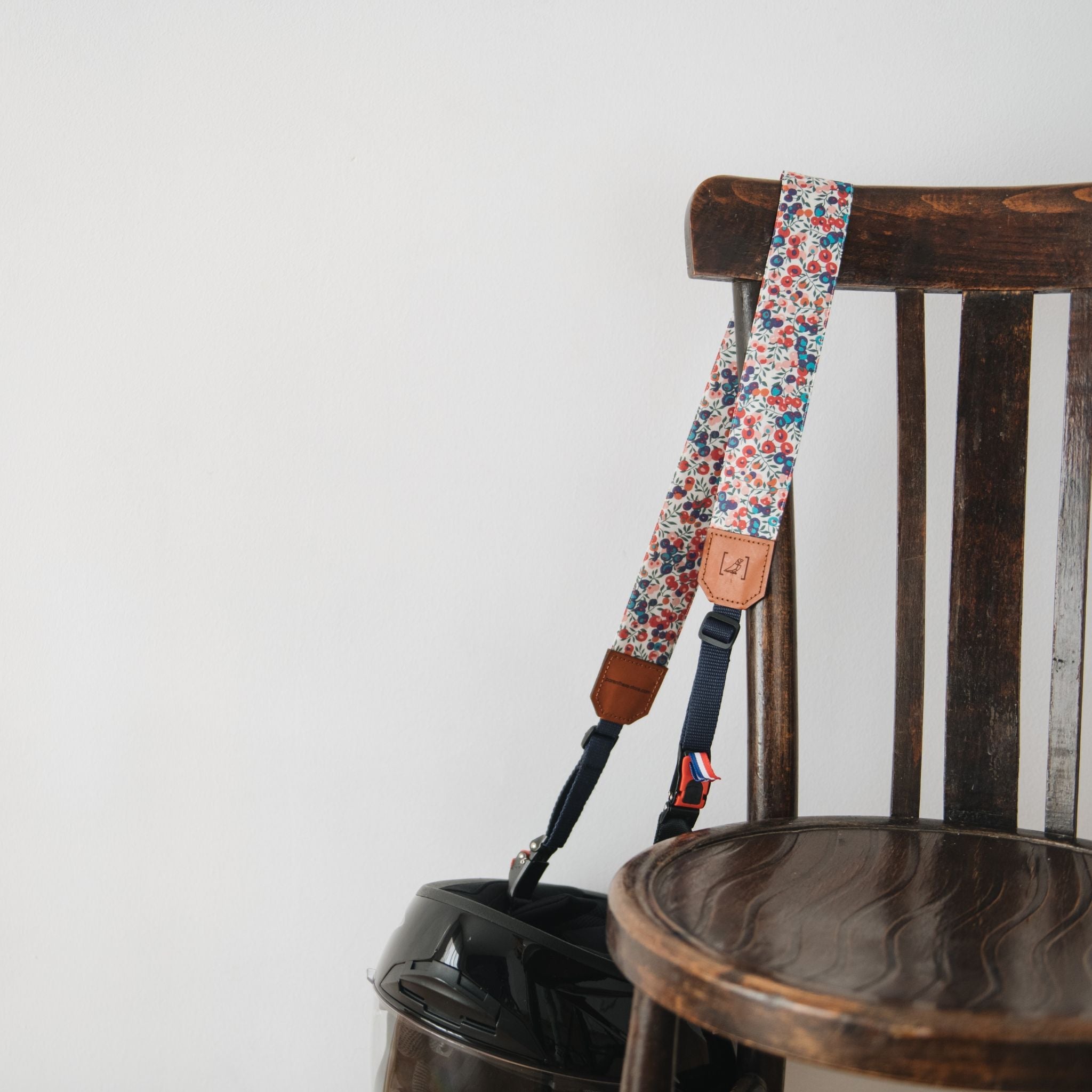 Sangle pour casque moto