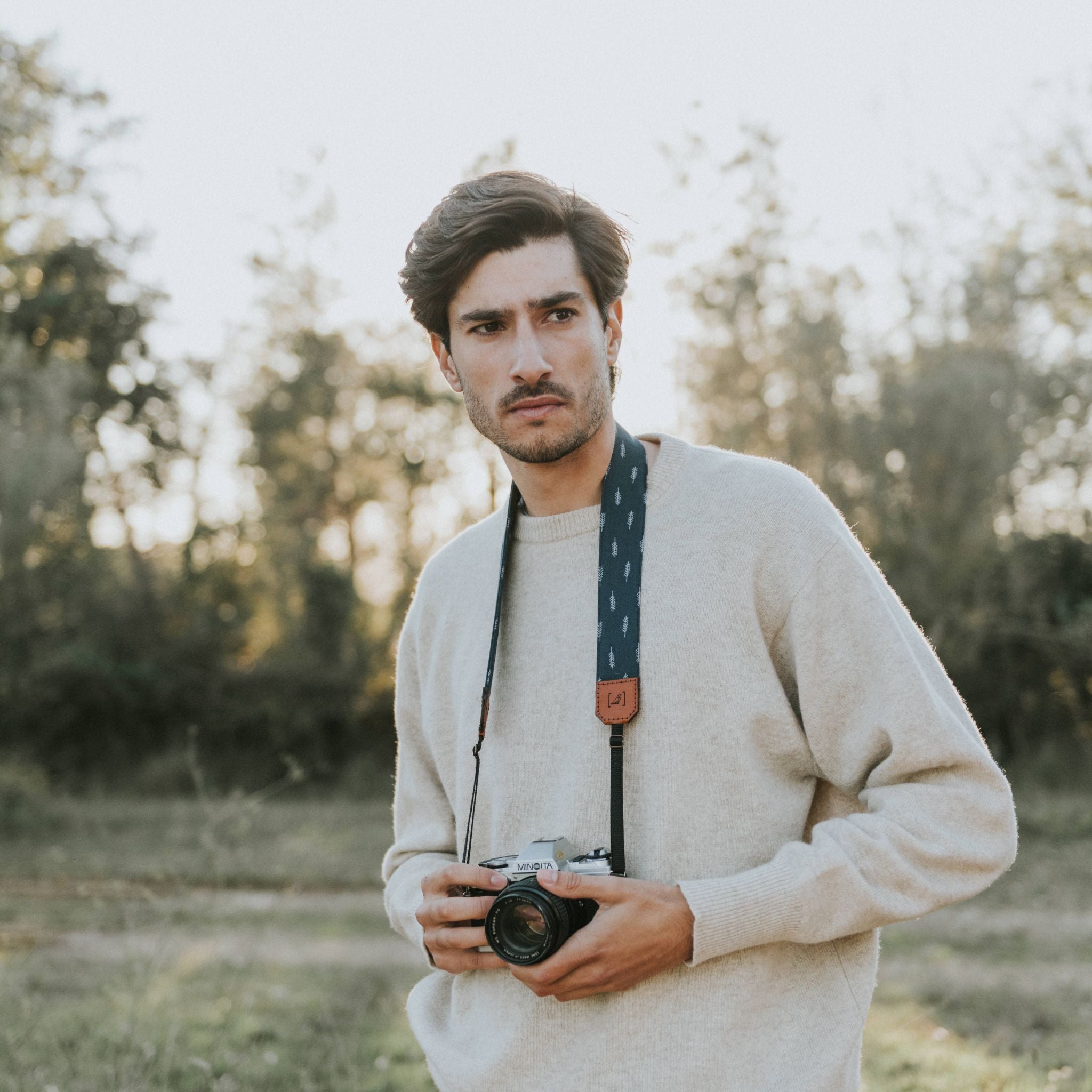 SANGLE DE COU POUR APPAREIL PHOTO  BRUXELLES