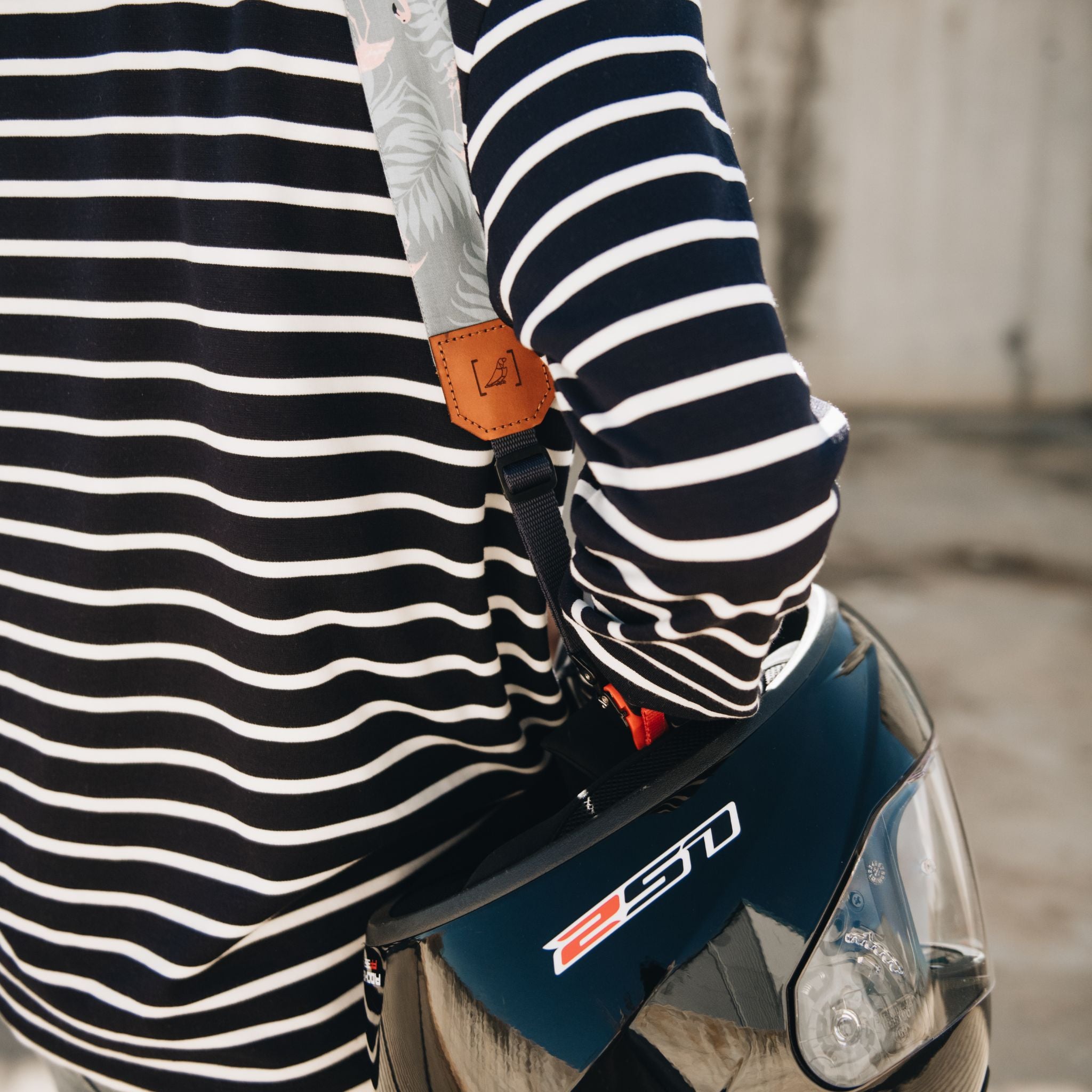 SANGLE CASQUE MOTO GRANADE